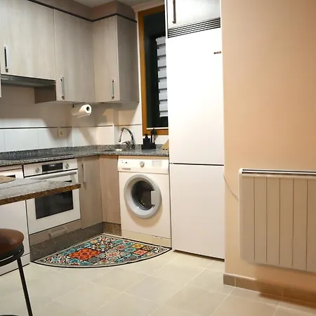 Atico & De Lujo * Barreiros