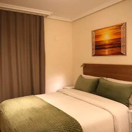 Atico & De Lujo Appartement