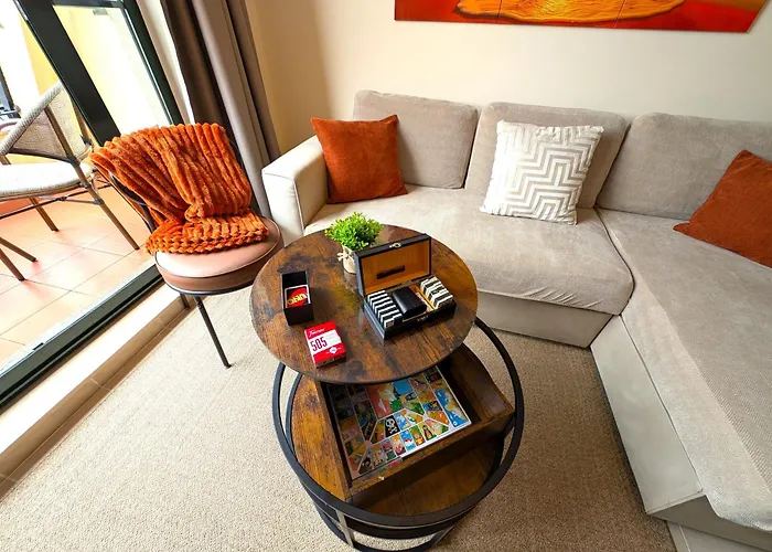 Atico & De Lujo 巴雷罗斯