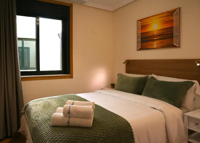 Atico & De Lujo 巴雷罗斯